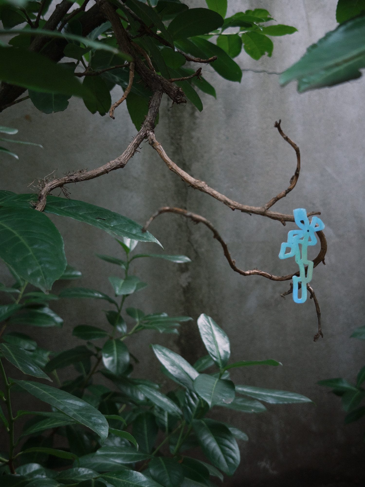 Wearable Fragments — 3D-printed PLA, hand-painted · 2026 by Nilu Ghorbani, Düsseldorf